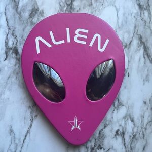 Jeffree Starr alien palette